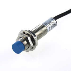 Sensor de proximidad Sensor de interruptor de proximidad de cuerpo de cilindro de tipo no empotrado LM12-3004PC