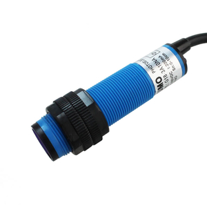 Sensor fotoeléctrico reflectante de haz ancho de 120 VCA